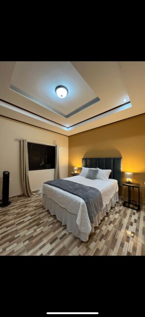 3 bedrooms, iron/ironing board, WiFi