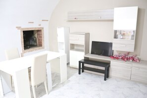 Dining - Court Cosi&Mia Historic Center (Gallipoli)