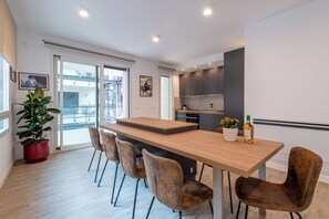 Dining - Domus Gaudii 3-bedroom apartment in the center (Roma)