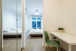 3 bedrooms, in-room safe, desk, iron/ironing board - Domus Gaudii 3-bedroom apartment in the center (Roma)