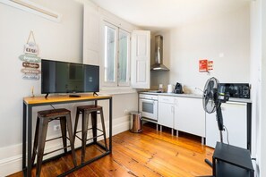 Fridge, microwave, coffee/tea maker, dining tables