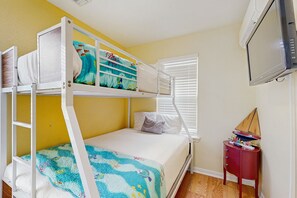 3 dormitorios, tabla de planchar con plancha, Internet y ropa de cama