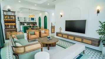 Deluxe Villa, 3 Bedrooms, Garden View | Living area
