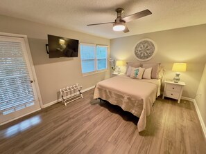 2 bedrooms, iron/ironing board, free WiFi, bed sheets