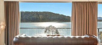 Lakeside Retreat, Miena