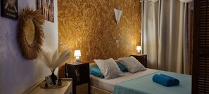1 bedroom, iron/ironing board, internet, bed sheets