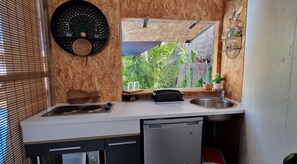 Microwave, stovetop