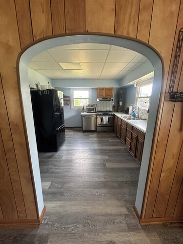 Quiet 2 bedroom house moments outside of Greenville