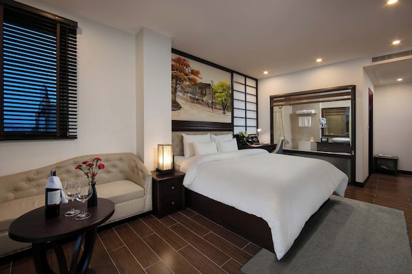 خزنة داخل الغرفة وواي فاي مجانًا