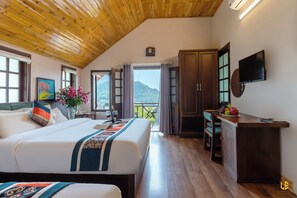 Desk, iron/ironing board (on request), WiFi (free) - Le Boutique Sapa (Lào Cai)