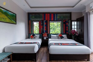 Desk, iron/ironing board (on request), WiFi (free) - Le Boutique Sapa (Lào Cai)