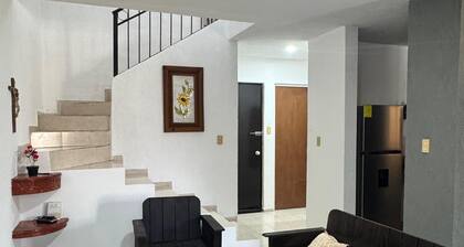 Casa Amelia Victoria, en la entrada de la ciudad a 20 minutos del aeropuerto