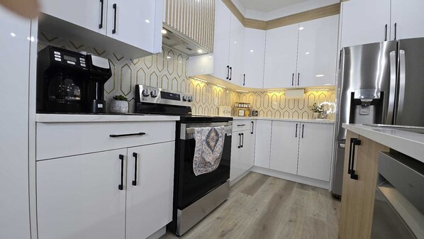 Microwave, oven, stovetop, dishwasher
