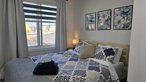 4 bedrooms, iron/ironing board, WiFi