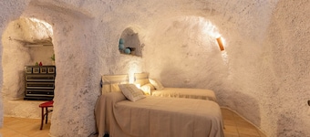 Cueva Mariana Pineda by Interhome