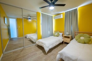 3 chambres, fer et planche à repasser, Wi-Fi, draps fournis