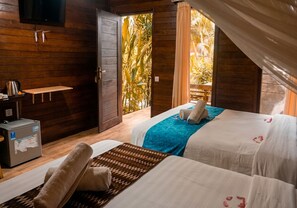 Family Room, 2 Queen Beds | In-room safe, desk, laptop workspace - Kama Nusa (Lembongan Island)