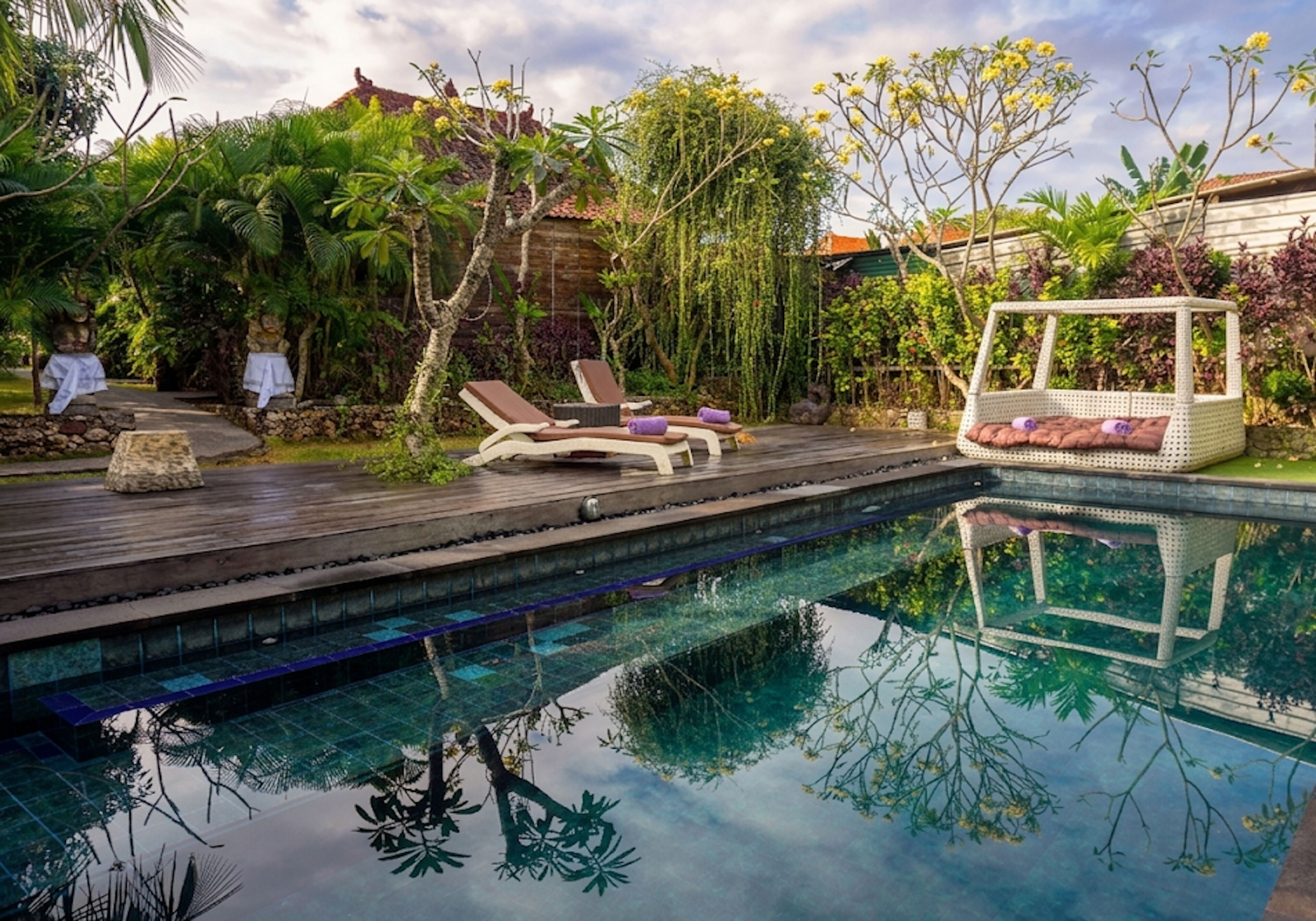 Kolam renang terbuka 