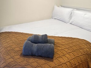 Unclassified image, 2 of 14, button