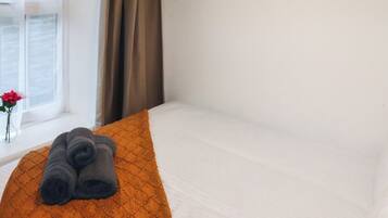 2 bedrooms, free WiFi