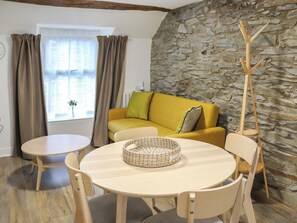 Unclassified image, 3 of 14, button