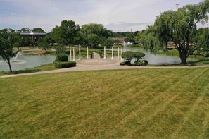 Property grounds - Newly Renovated Nautical Mile Canal Retreat (St. Clair Shores)