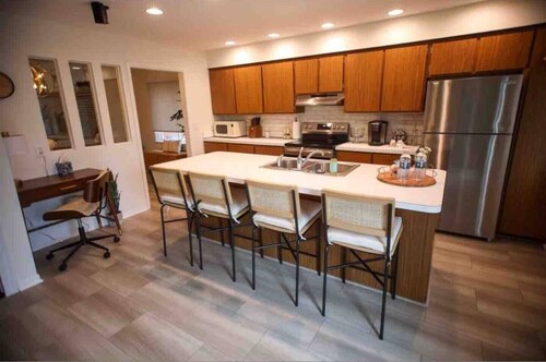 Newly Renovated Nautical Mile Canal Retreat