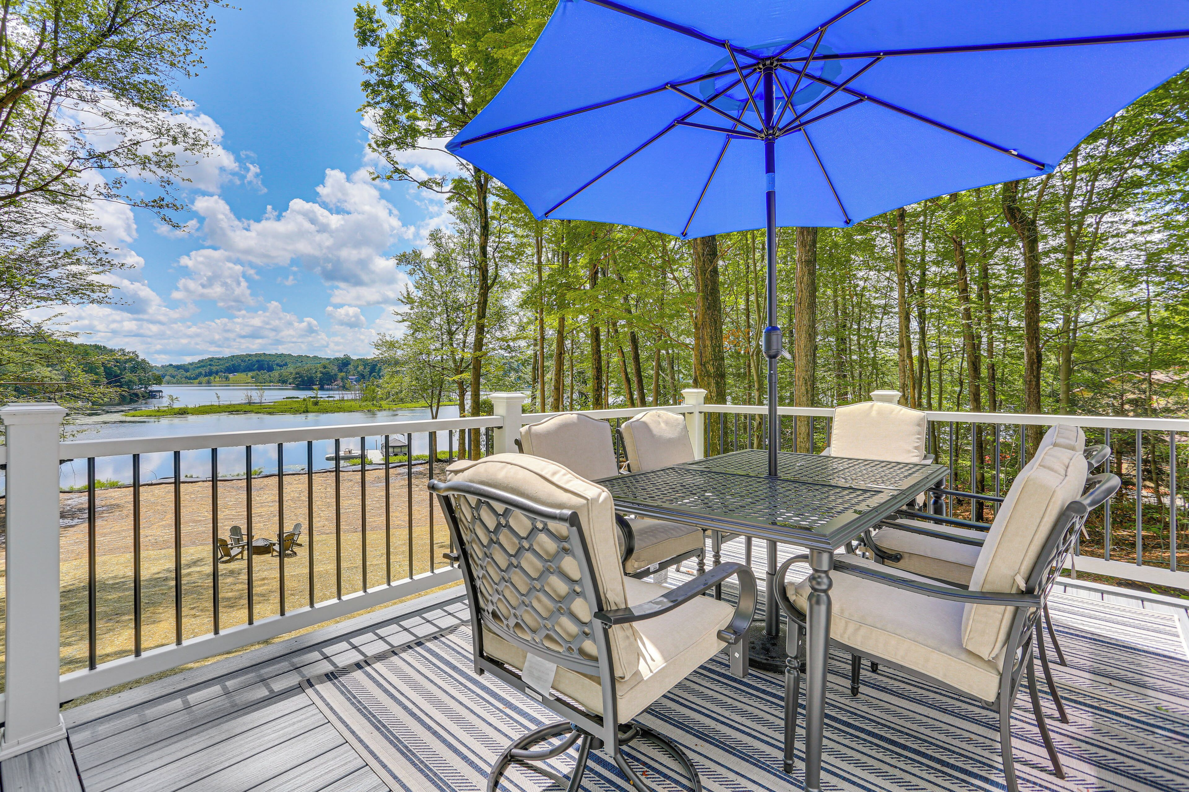 Lake Ariel Vacation Rental | 3BR | 2.5BA | 1,500 Sq Ft | 2 Steps to Enter