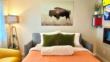 1 habitación, tabla de planchar con plancha, wifi gratis y ropa de cama