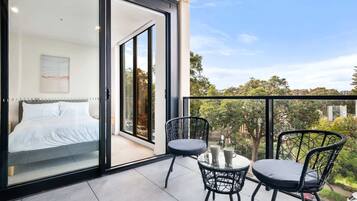 2 quartos, ferros/tábuas de passar roupa, Wi-Fi, roupa de cama