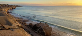 Walk to the Beach. Beach House Coastal Retreat