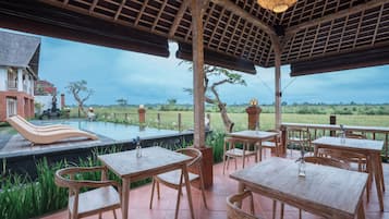 Daily continental breakfast (IDR 100000 per person)