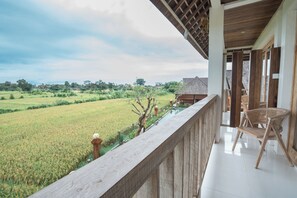 Deluxe Room with Rice Field View | 花园景观