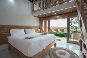 Deluxe Suite Room with Rice Field View
