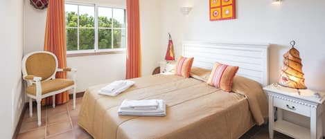 Hus | 2 soveværelser, strygejern/strygebræt