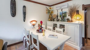 House | Dining - Apartment Near Praia de Benagil Beach (Lagoa)