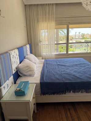 6 Schlafzimmer, Internetzugang, Bettwäsche