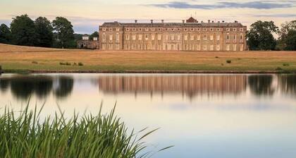 The Mews Pet-Friendly + Parking