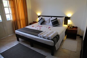 Standard Double Room, Balcony, Garden View | Desk, iron/ironing board, free WiFi