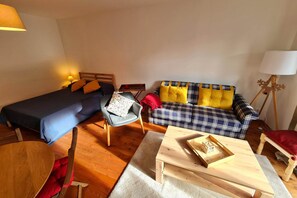 Living area - Bad Gastein Fallside Apartment (Bad Kleinkirchheim)