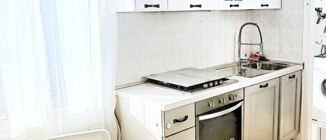 Ofen, Herdplatte, Geschirrspüler