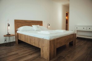 3 chambres, fer et planche à repasser, lit parapluie, Wi-Fi