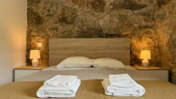 6 slaapkamers, reisbedje, wifi, beddengoed