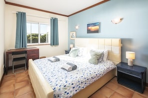 2 Schlafzimmer, Bügeleisen/Bügelbrett, Internetzugang