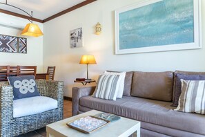 Smart TV - Seaside apartment in Benagil with terrace (Benagil)