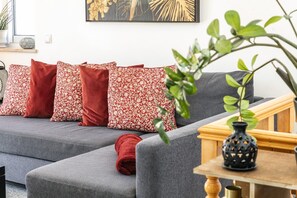 Smart TV y chimenea 