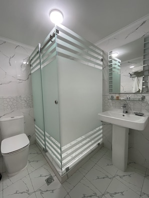 Classic Double or Twin Room, Garden View | Bathroom | Shower, hair dryer, slippers, towels