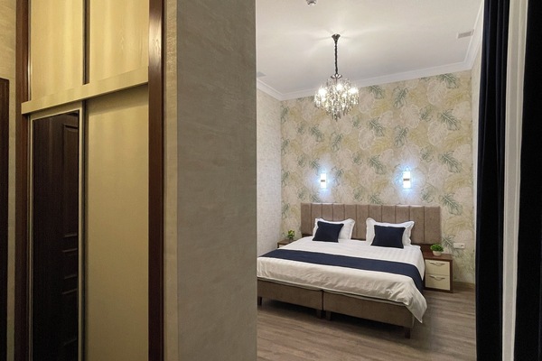 Classic Double or Twin Room, Garden View | In-room safe, laptop workspace, blackout drapes, soundproofing