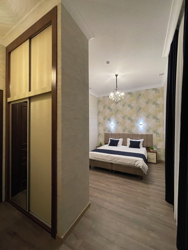 Classic Double or Twin Room, Garden View | In-room safe, laptop workspace, blackout drapes, soundproofing