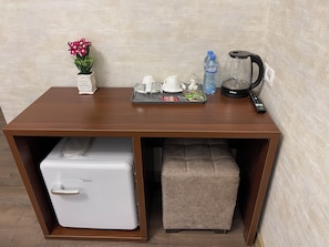 Classic Double or Twin Room, Garden View | In-room safe, laptop workspace, blackout drapes, free WiFi